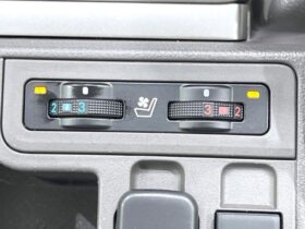 
									TOYOTA Land Cruiser Prado TX L Packet Matte Black Ed Pearl White 2023′ AVERQ full								