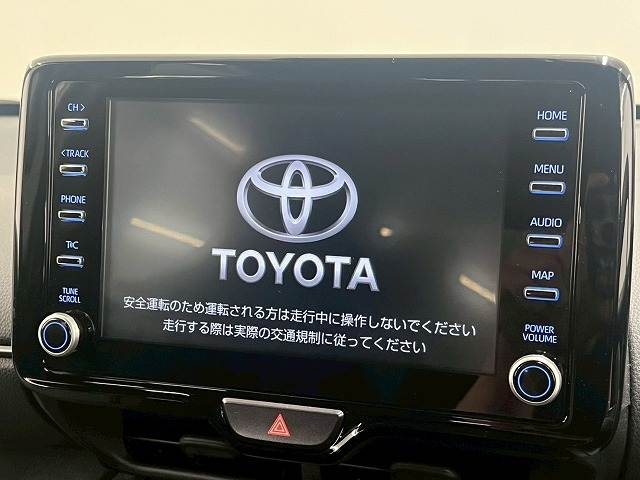 TOYOTA Yaris Cross GR Sport White/Black 2022′ AVEZ8