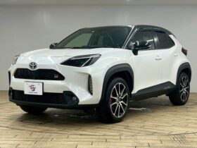 
									TOYOTA Yaris Cross GR Sport White/Black 2022′ AVEZ8 full								