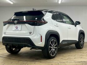 
									TOYOTA Yaris Cross GR Sport White/Black 2022′ AVEZ8 full								