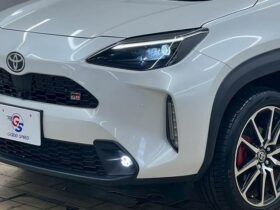 
									TOYOTA Yaris Cross GR Sport White/Black 2022′ AVEZ8 full								