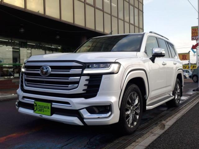 TOYOTA Land Cruiser Wagon ZX Pearl White 2023′ AVHE2