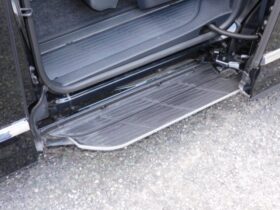 
									TOYOTA Noah S-Z Black 2023′ AXB2E full								