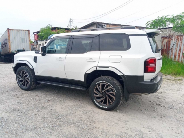 TOYOTA Land Cruiser Wagon VX Pearl White 2025′ AXY3P