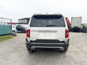 
									TOYOTA Land Cruiser Wagon VX Pearl White 2025′ AXY3P full								