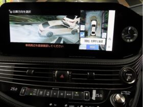
									Lexus LS Executive Pearl White 2021′ AZPUX full								