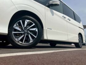 
									NISSAN Serena Highway Star V Pearl White 2019′ AZQ3P full								