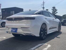 
									TOYOTA Crown CrossOver RS Advanced Pearl White 2022′ B039Q full								
