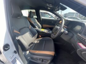 
									TOYOTA Crown CrossOver RS Advanced Pearl White 2022′ B039Q full								