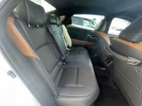 
									TOYOTA Crown CrossOver RS Advanced Pearl White 2022′ B039Q full								