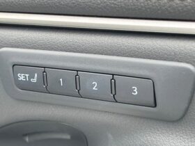
									Lexus ES 300h version L White 2023′ B1TL2 full								