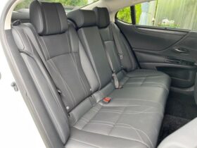 
									Lexus ES 300h version L White 2023′ B1TL2 full								