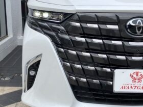 
									TOYOTA Alphard Hybrid 2.5 Executive Pearl White 2025′ B1X9H full								