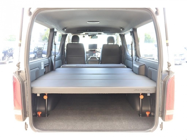TOYOTA Hiace Van Super GL Dark Prime 2 Long Pearl White 2023′ B1XAC
