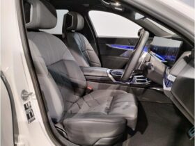 
									BMW 7 Series 740i M Sport First Ed Pearl White 2022′ B3QIF full								