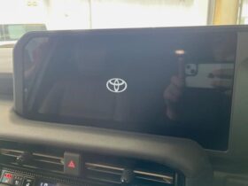 
									TOYOTA Land Cruiser Wagon VX First Edition Pearl White 2024′ B63HJ full								