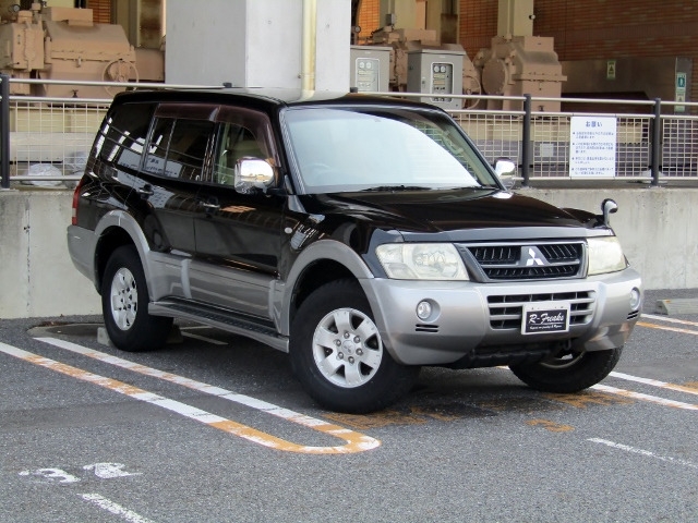 MITSUBISHI Pajero 3.0 ZR 4WD Black 2003′ B67PQ