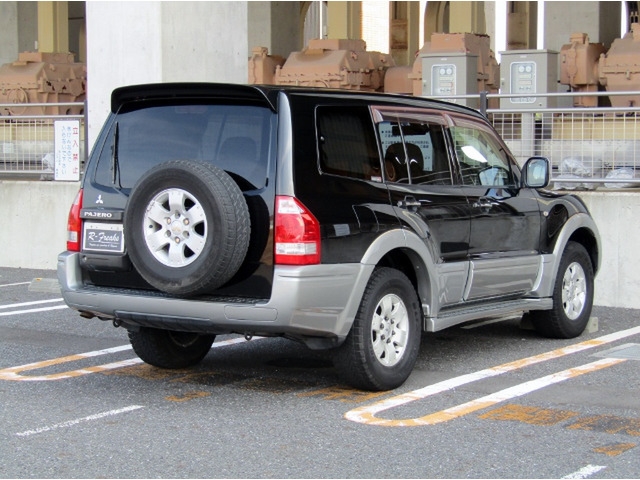 MITSUBISHI Pajero 3.0 ZR 4WD Black 2003′ B67PQ