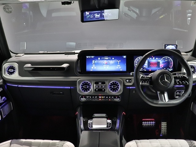 Mercedes-Benz G Class G450d Launch Edition (ISG) Pearl White 2024′ B80WF
