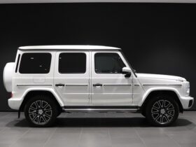 
									Mercedes-Benz G Class G450d Launch Edition (ISG) Pearl White 2024′ B80WF full								