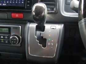 
									TOYOTA Hiace Van Wide S-GL Dark Prime 2 Long MR Pearl White 2023′ B88YG full								