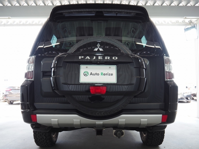 MITSUBISHI Pajero Exceed Black 2011′ BA624