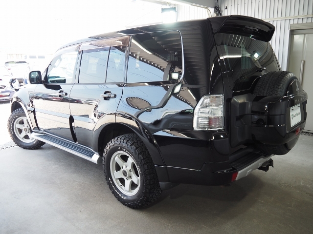 MITSUBISHI Pajero Exceed Black 2011′ BA624