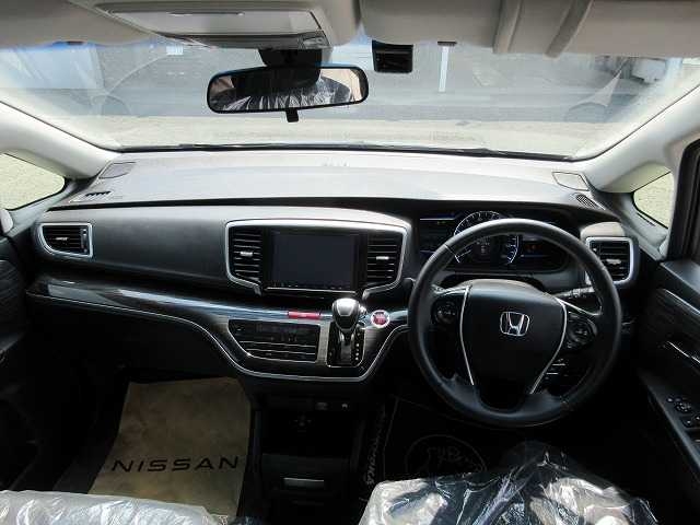 Honda Odyssey HV Absolute Honda Sensing EXpk Pearl White 2017′ BAIAF