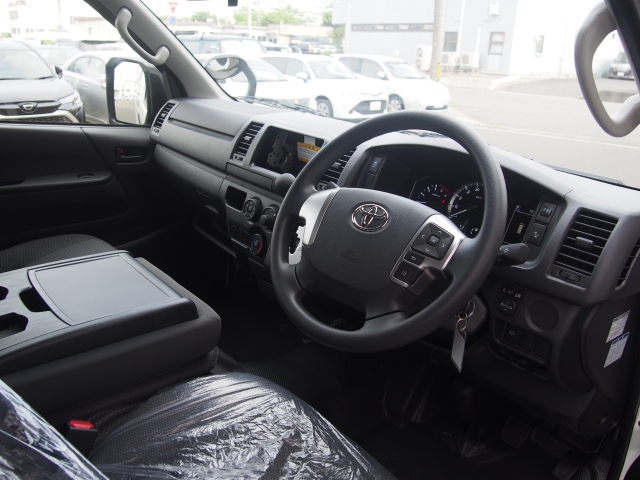 TOYOTA Hiace Van DX Long White 2025′ BB0S2