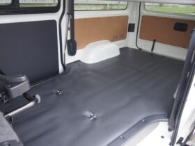 
									TOYOTA Hiace Van DX Long White 2025′ BB0S2 full								