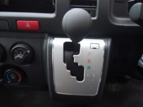 
									TOYOTA Hiace Van DX Long White 2025′ BB0S2 full								