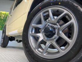 
									SUZUKI Jimny XC Beige 2025′ BCJH3 full								