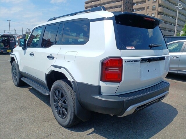 TOYOTA Land Cruiser Wagon VX First Edition Pearl White 2024′ BEGFO
