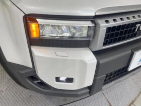 
									TOYOTA Land Cruiser Wagon VX Pearl White 2025′ BEO0K full								