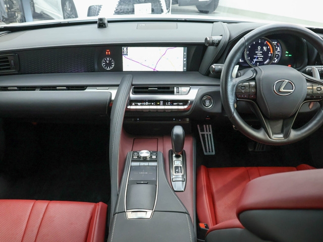 Lexus LC 500 Pearl White 2020′ BES47