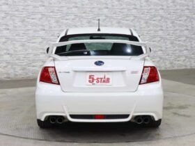 
									TOYOTA Impreza STi Pearl White 2011′ BESQH full								