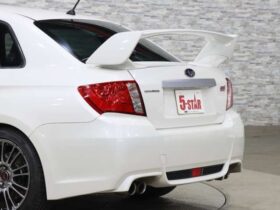 
									TOYOTA Impreza STi Pearl White 2011′ BESQH full								