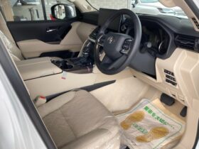 
									TOYOTA Land Cruiser Wagon ZX  Full MOP  Unused Pearl White 2023′ BFYDT full								