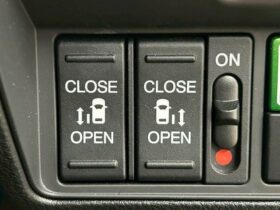 
									Honda Odyssey Absolute EX Pearl White 2022′ BGUT9 full								