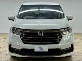 
									Honda Odyssey Absolute EX Pearl White 2022′ BGUT9 full								