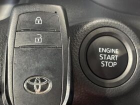 
									TOYOTA Yaris Z Pearl White 2024′ BJ08I full								