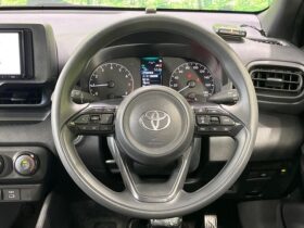 
									TOYOTA Yaris Z Pearl White 2024′ BJ08I full								