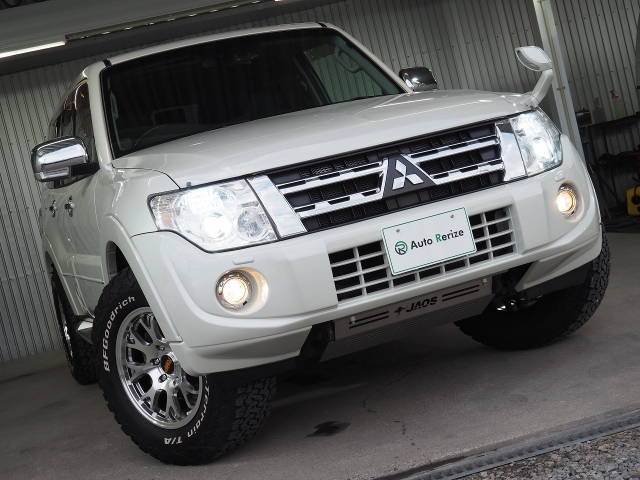 MITSUBISHI Pajero Super Exceeded Pearl White 2012′ BKVWQ