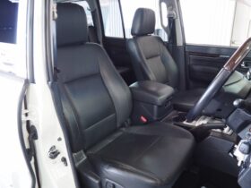 
									MITSUBISHI Pajero Super Exceeded Pearl White 2012′ BKVWQ full								