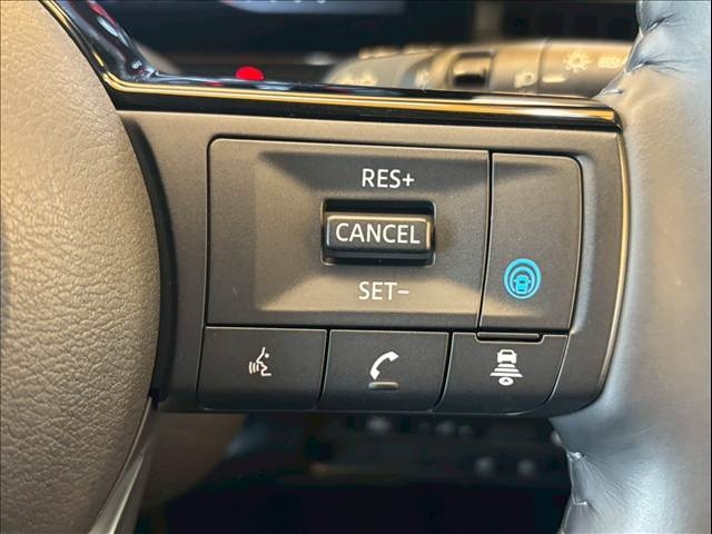 NISSAN Serena e-POWER Highway Star V Pearl White 2023′ BL3QZ