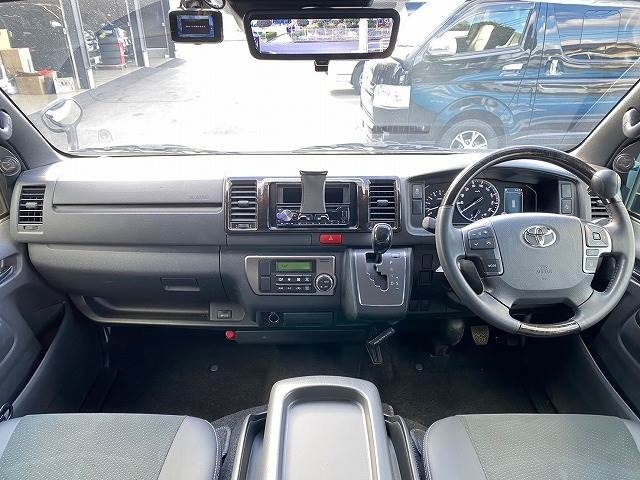 TOYOTA Hiace Van Super GL Dark Prime 2 Long Pearl White 2023′ BL52F