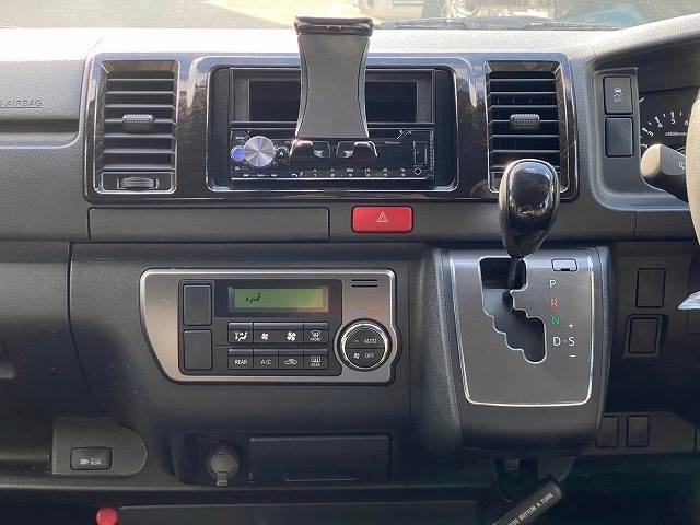 TOYOTA Hiace Van Super GL Dark Prime 2 Long Pearl White 2023′ BL52F