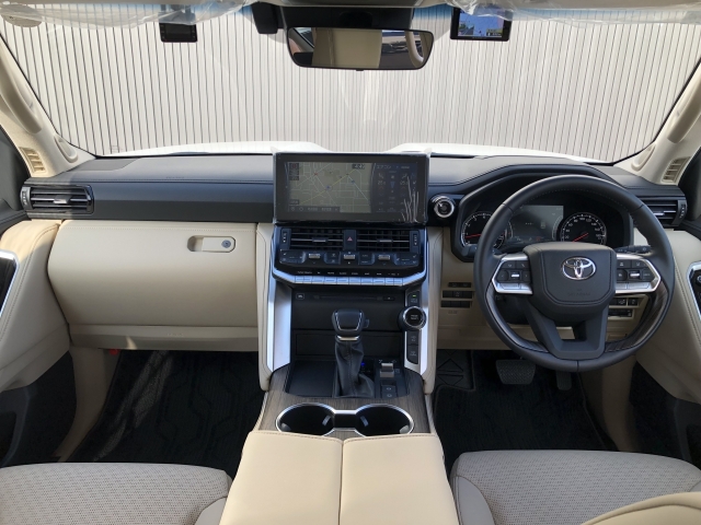 TOYOTA Land Cruiser Wagon ZX Pearl White 2023′ BN11M