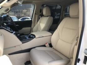 
									TOYOTA Land Cruiser Wagon ZX Pearl White 2023′ BN11M full								
