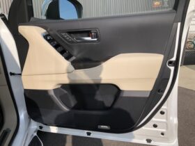 
									TOYOTA Land Cruiser Wagon ZX Pearl White 2023′ BN11M full								